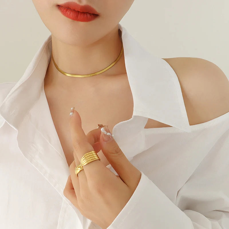 COLLIER ANNA